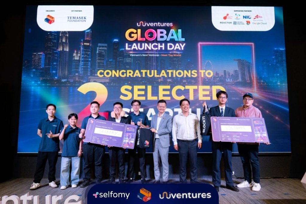 Selfomy nhận tấm vé vàng đến Singapore khi được xướng tên vào top 2 UniVentures